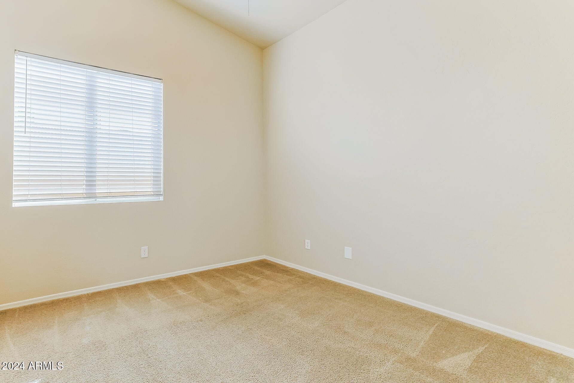 2018 West Carson Road Phoenix, AZ 85041 - Photo 16 of 21 016-photo-bedroom-14125092