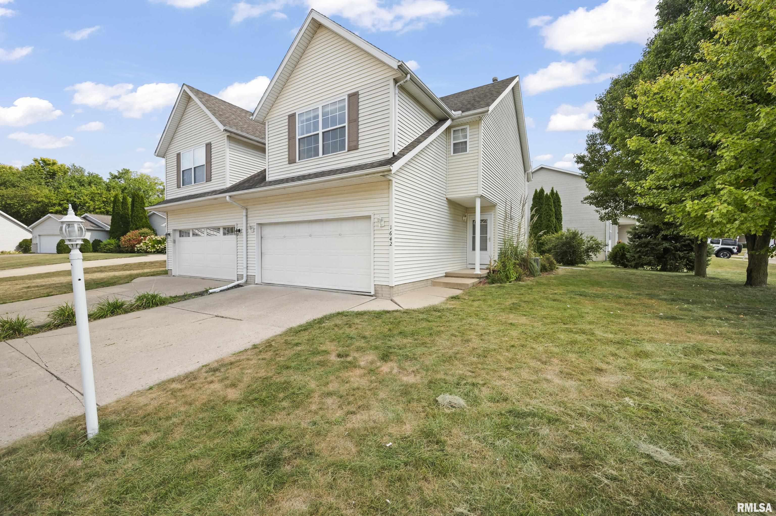 1642 West Geneva Road Peoria, IL 61615 - Photo 3 of 36 Gallery Image 3