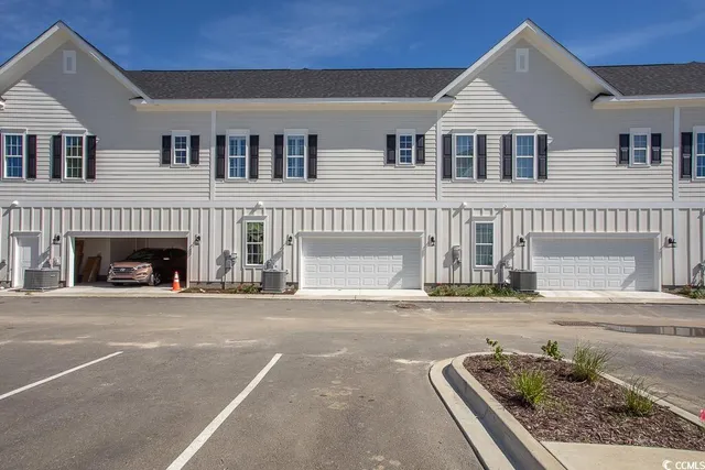 $574,900 | 852 Iris Street, Unit D, Myrtle Beach, SC 29577