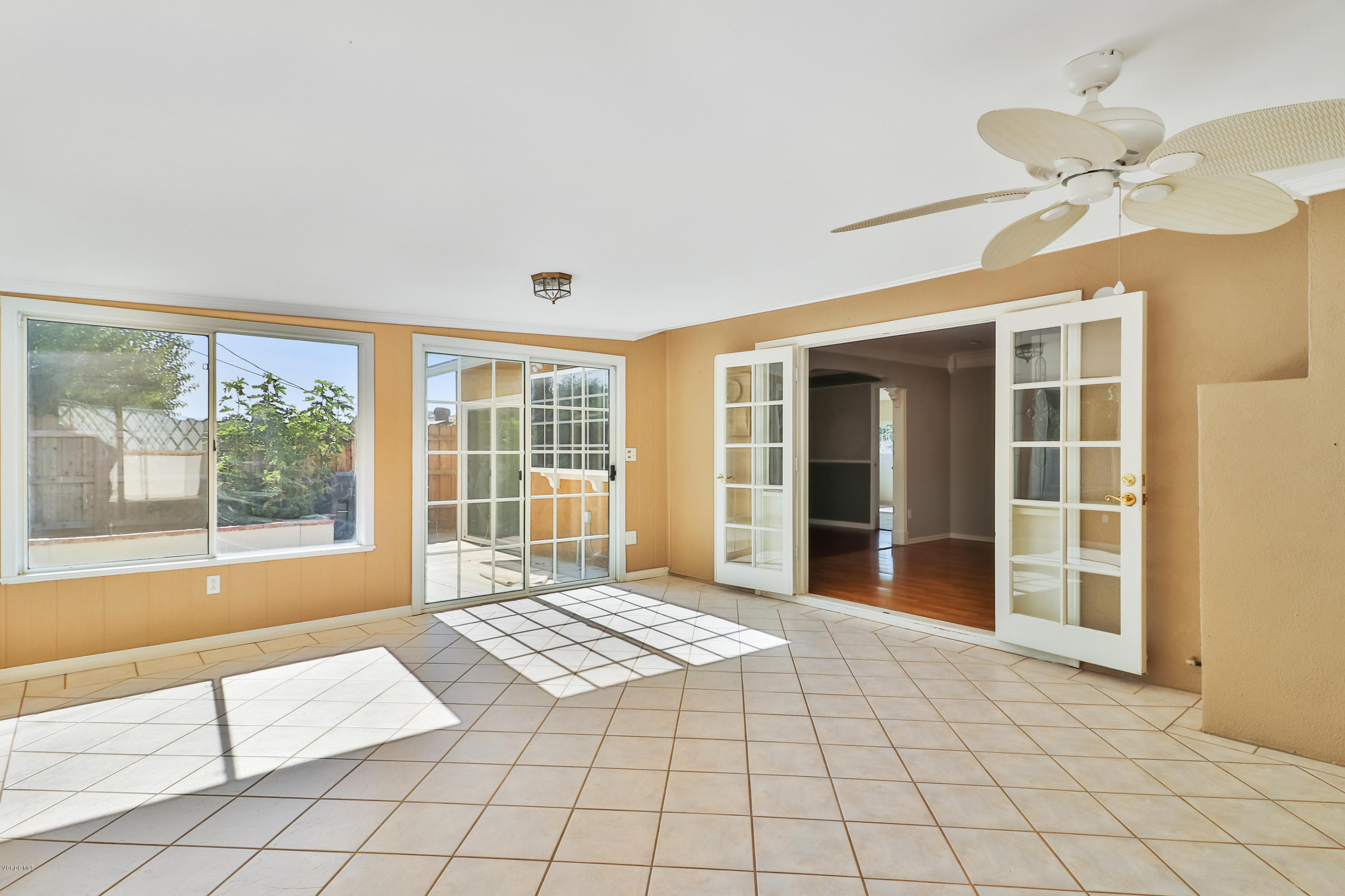 3230 Travis Avenue Simi Valley, CA 93063 - Photo 20 of 41 IMG_1039