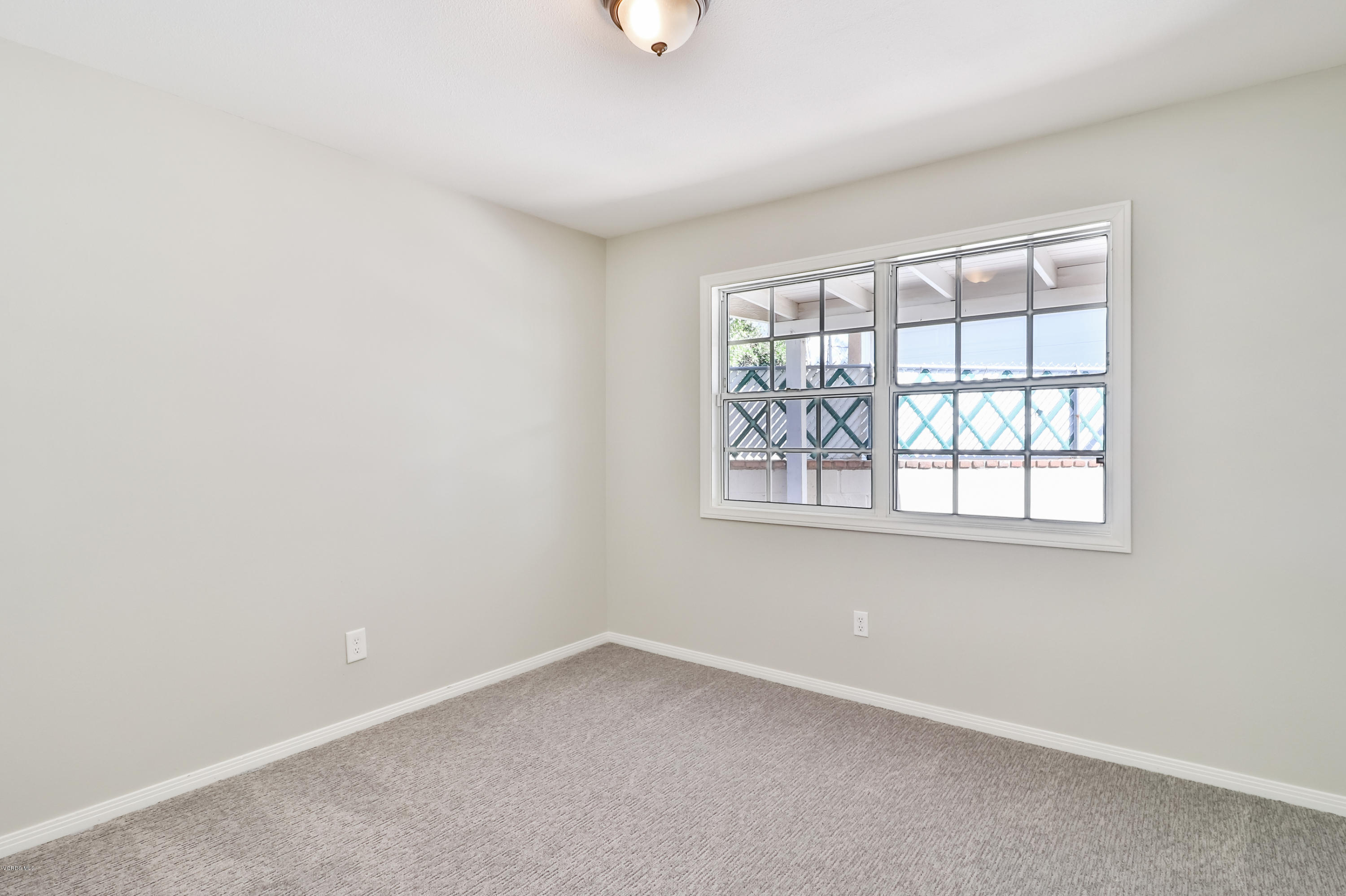 3230 Travis Avenue Simi Valley, CA 93063 - Photo 26 of 41 IMG_1030