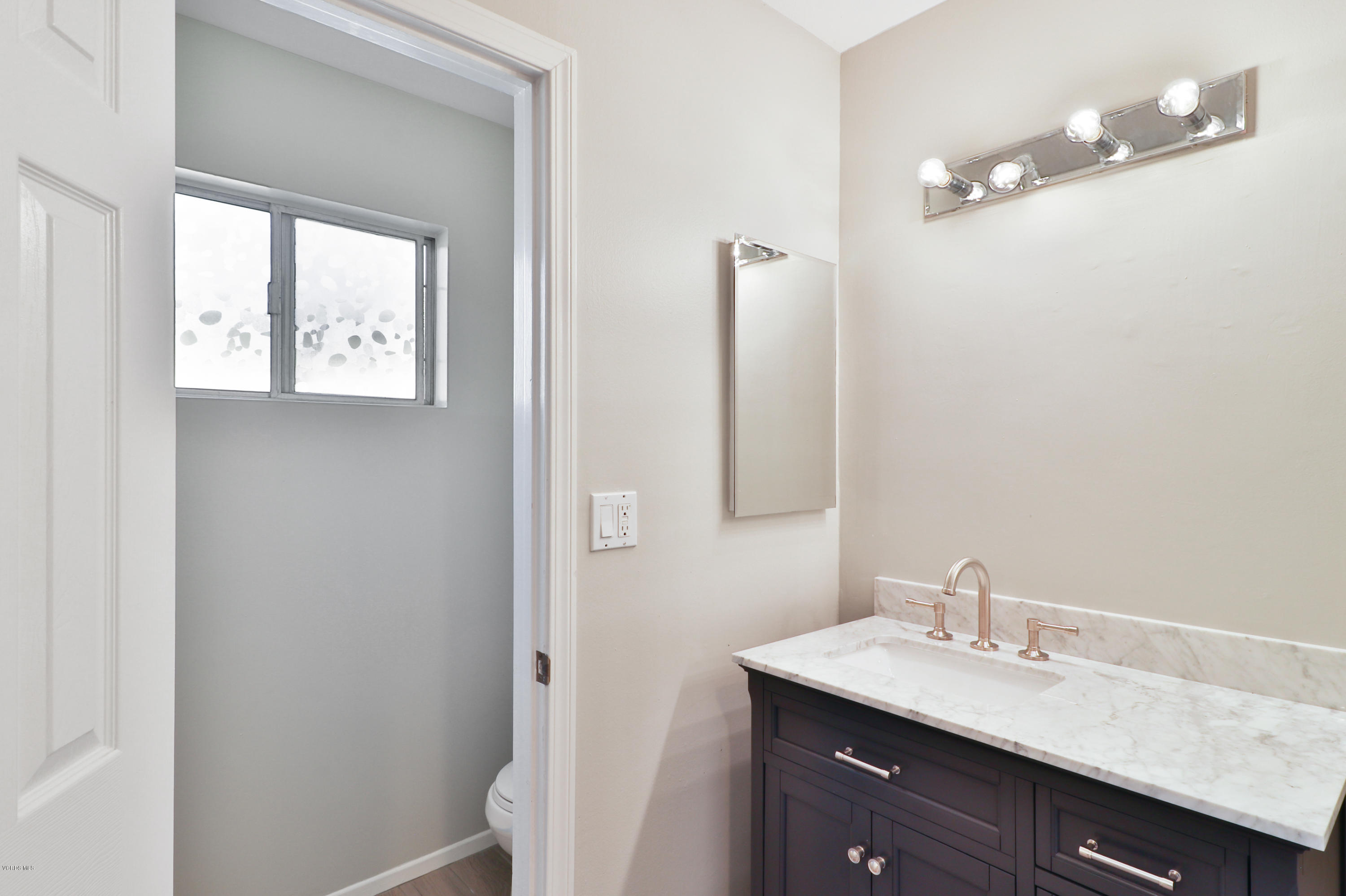 3230 Travis Avenue Simi Valley, CA 93063 - Photo 31 of 41 IMG_1025