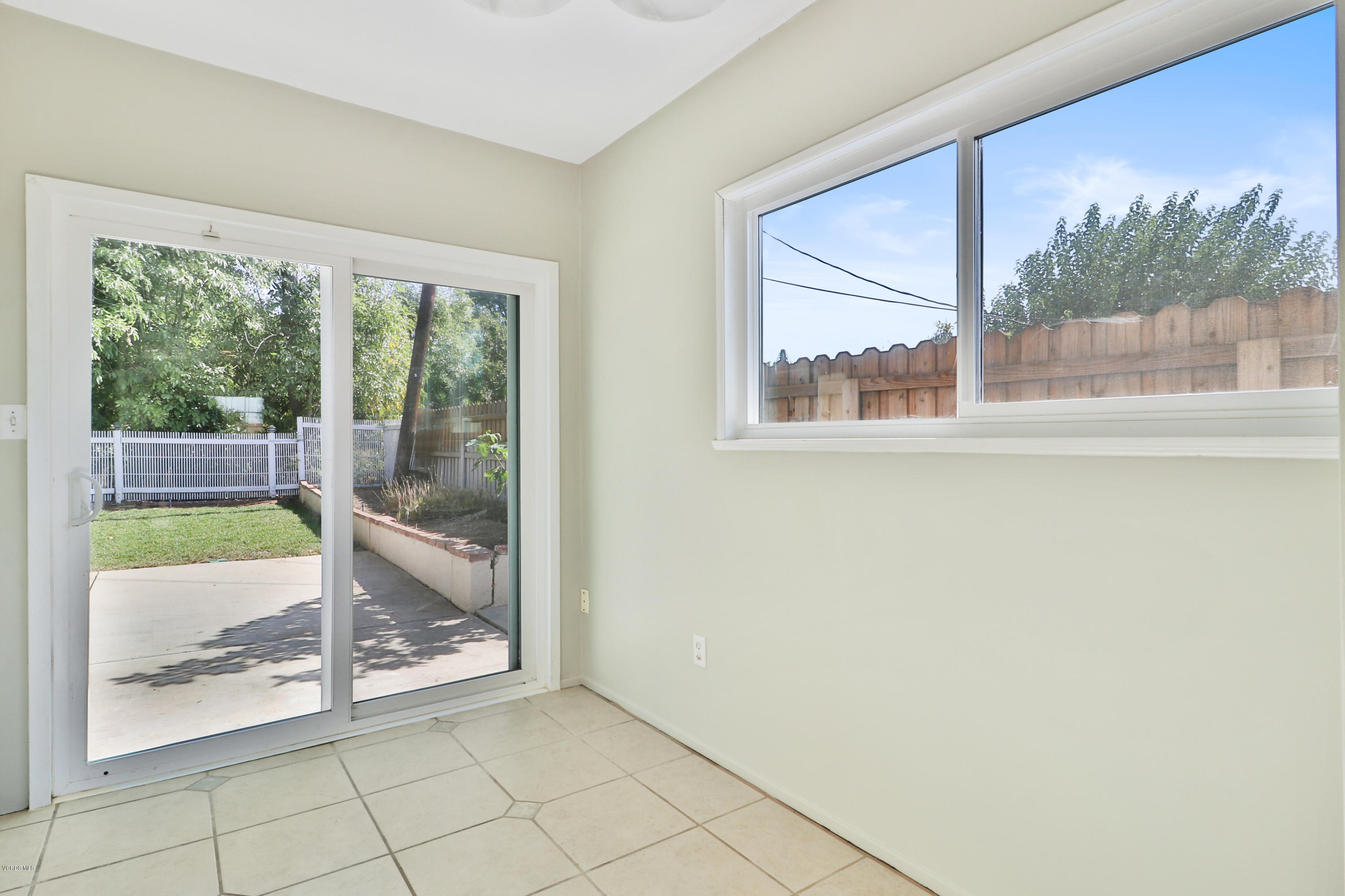 3230 Travis Avenue Simi Valley, CA 93063 - Photo 35 of 41 IMG_1008