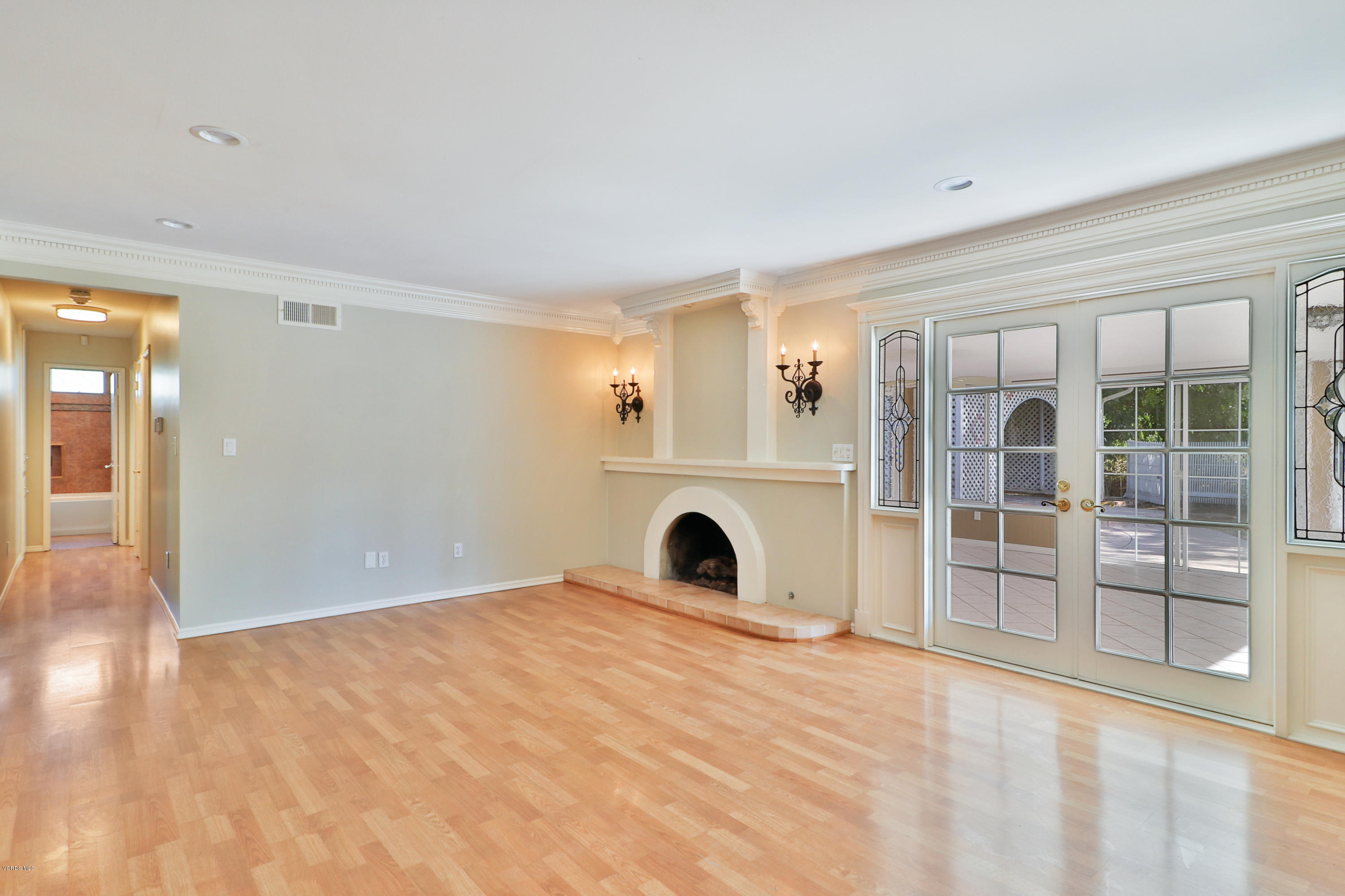 3230 Travis Avenue Simi Valley, CA 93063 - Photo 6 of 41 IMG_0993