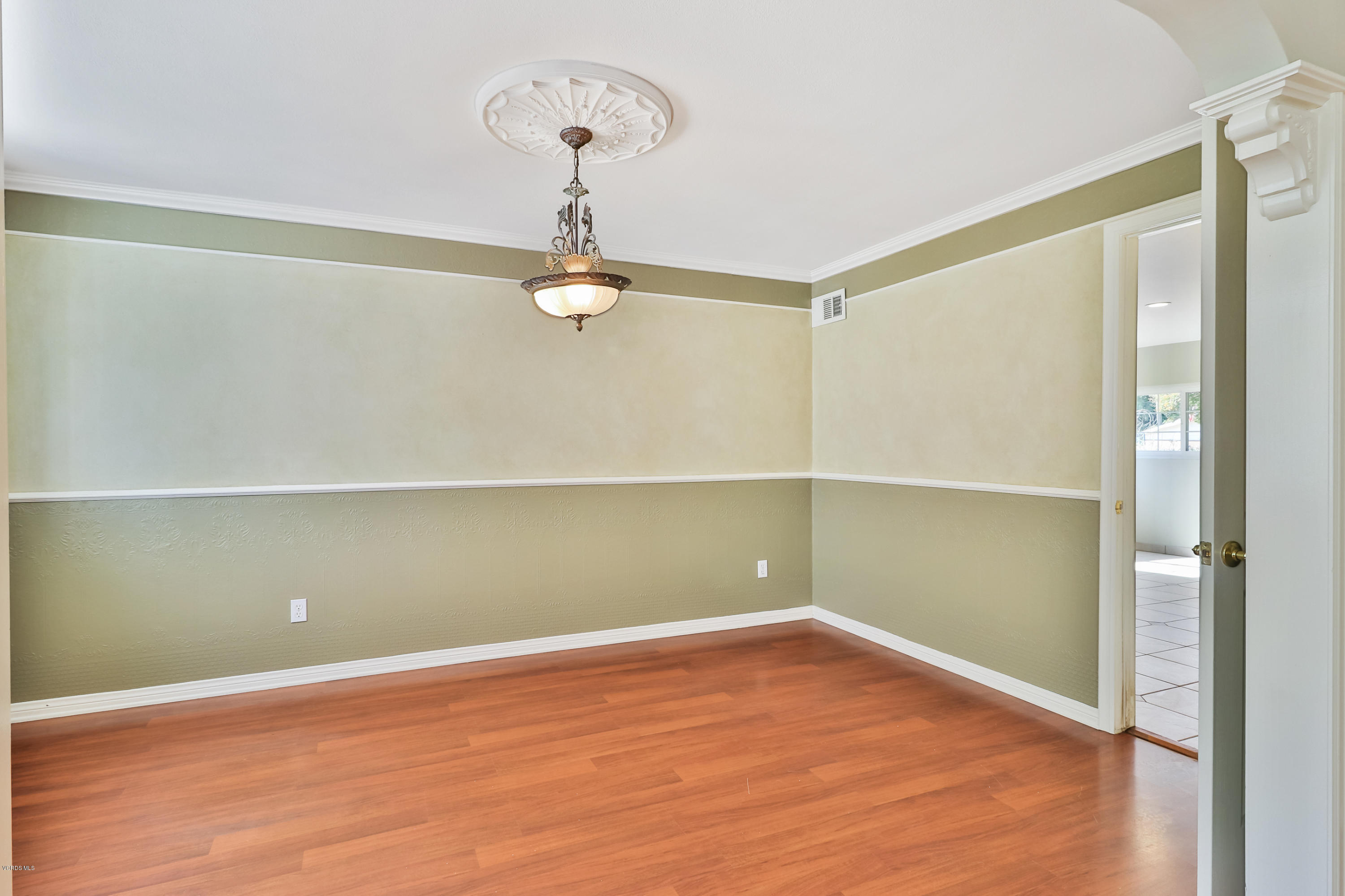 3230 Travis Avenue Simi Valley, CA 93063 - Photo 10 of 41 IMG_1000