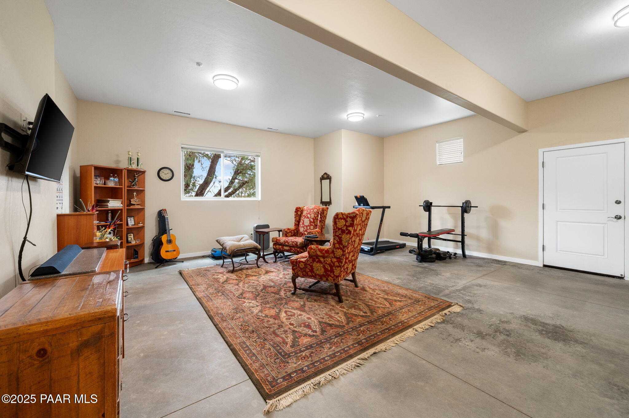 2214 Lichen Ridge Lane Prescott, AZ 86303 - Photo 35 of 46 a living room with furniture