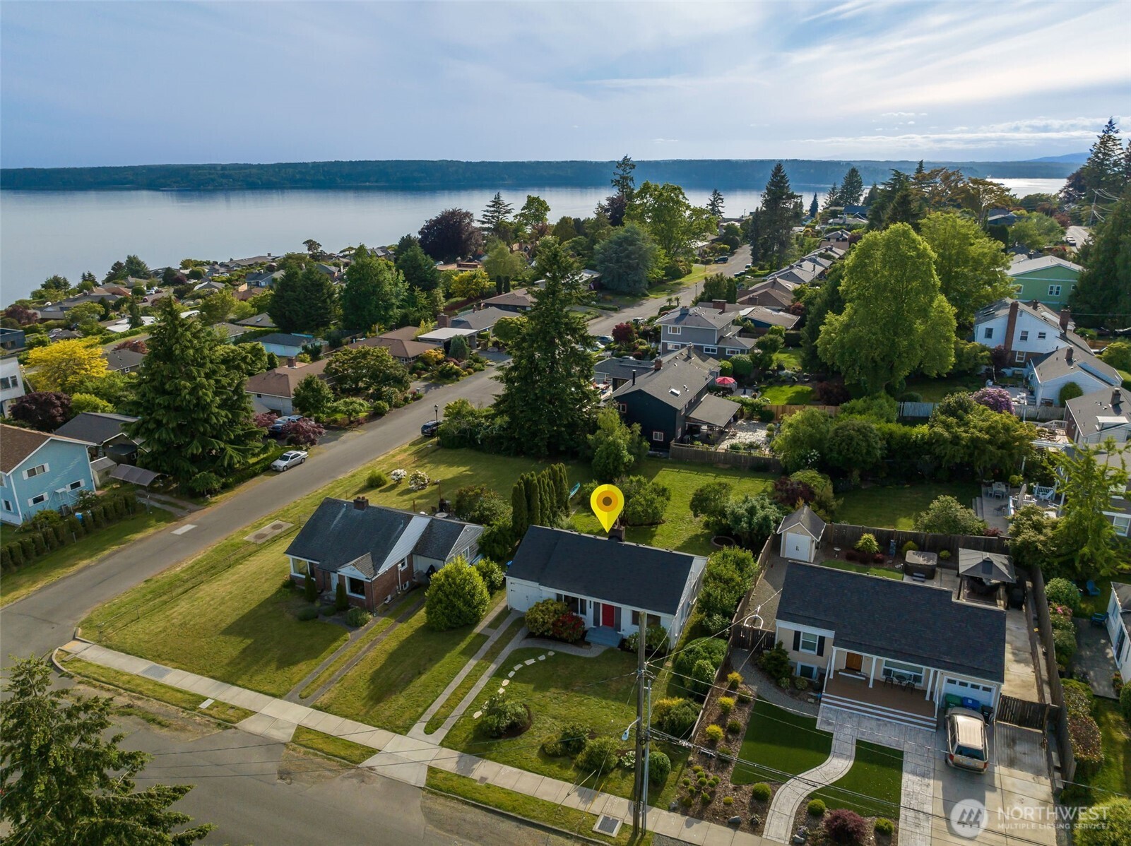 10617 39th Avenue Southwest Seattle, WA 98146 - Photo 37 of 39