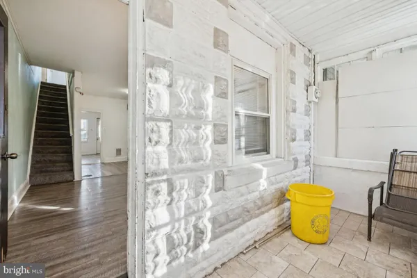 a bathroom with a tub