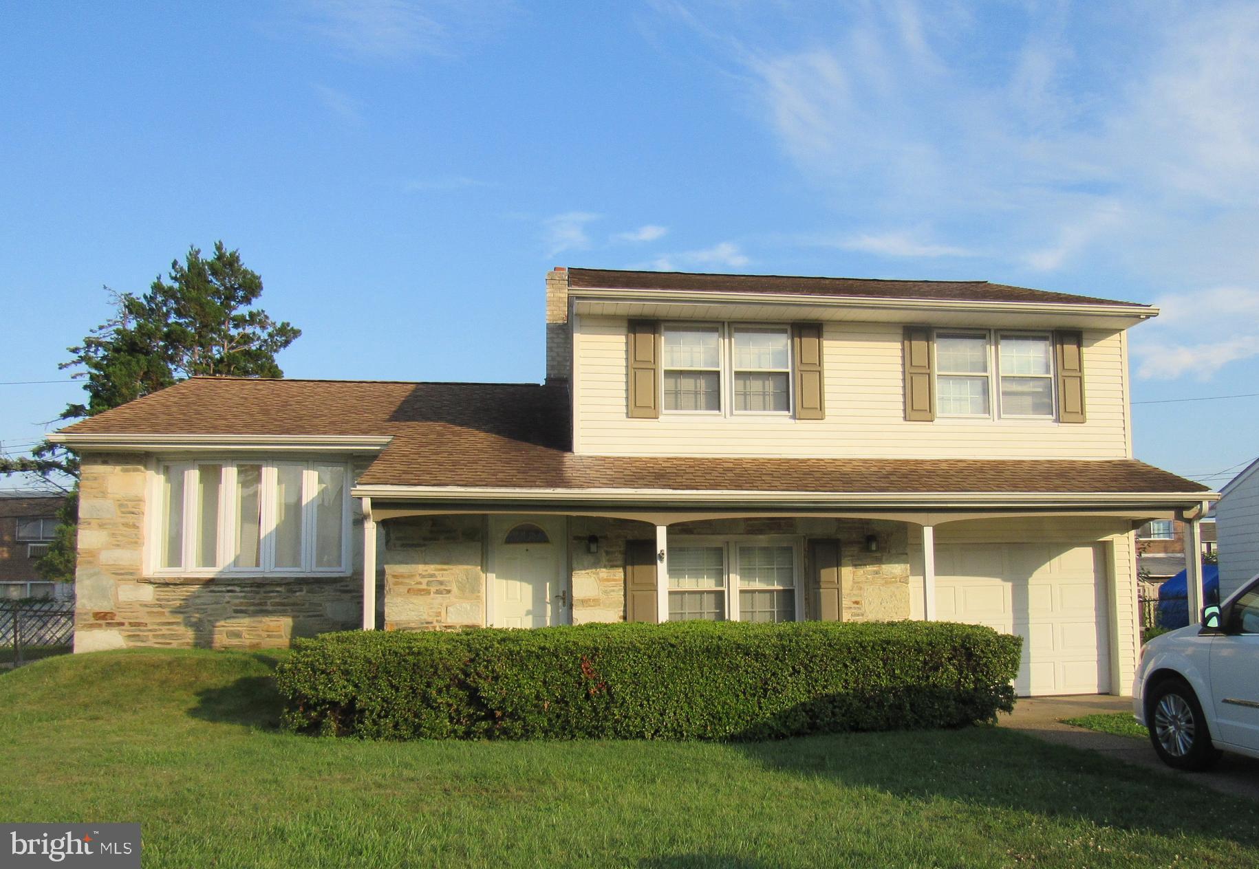 9973 Hardy Road Philadelphia, PA 19115 - Photo 3 of 21 Gallery Image 3