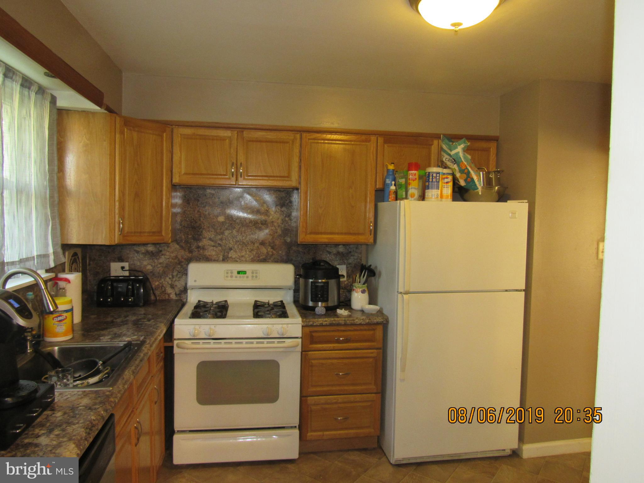 9973 Hardy Road Philadelphia, PA 19115 - Photo 7 of 21 Gallery Image 7