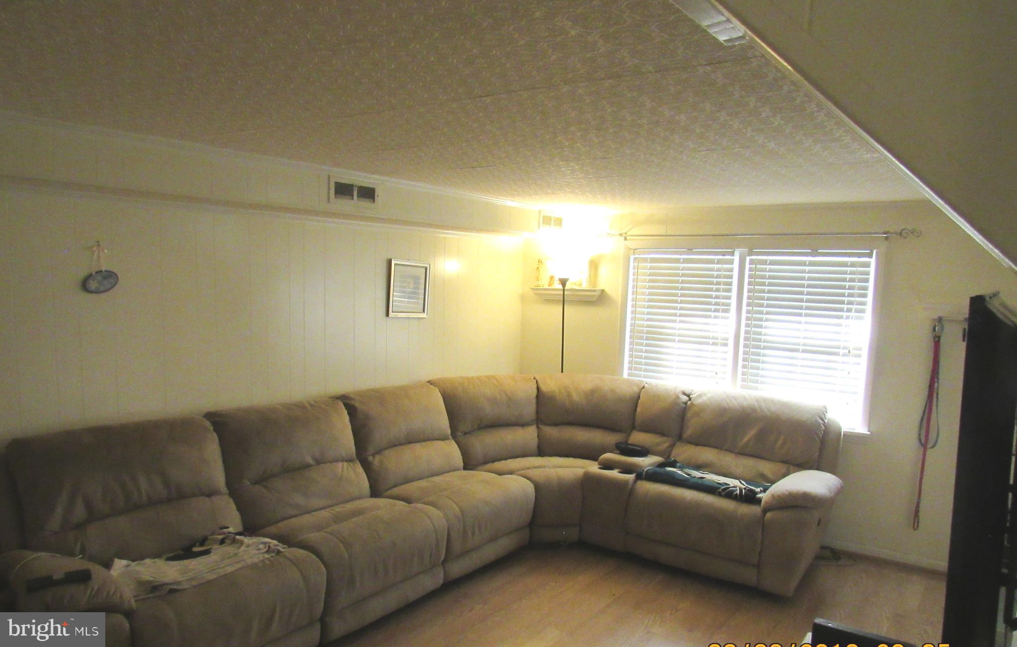 9973 Hardy Road Philadelphia, PA 19115 - Photo 10 of 21 Gallery Image 10