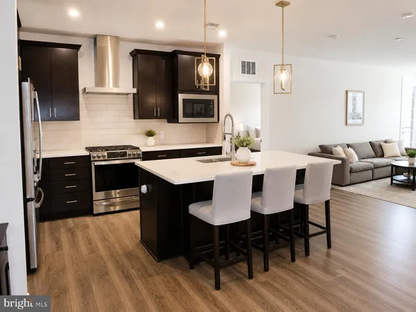 $3,400 | 3927 Fair Ridge Drive, Unit 303, Fairfax, VA 22033