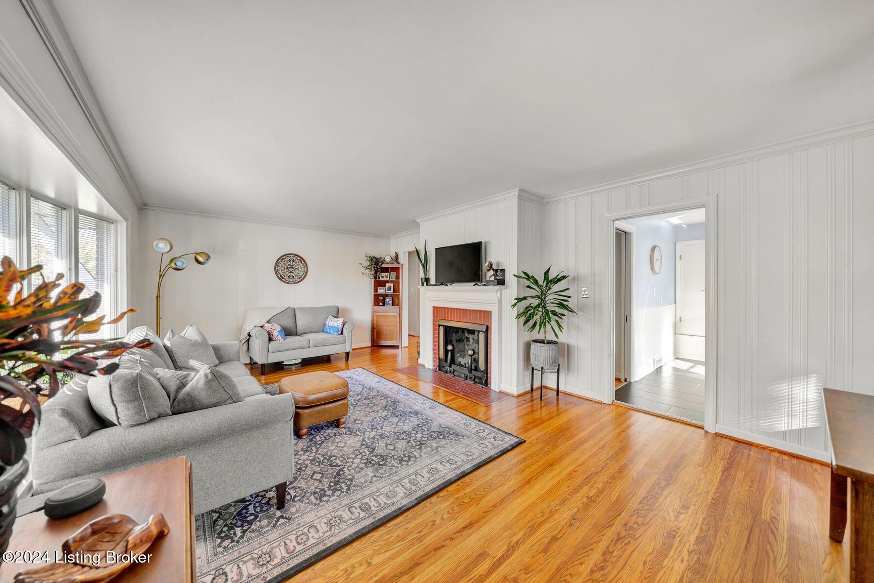 313 Bramton Road Louisville, KY 40207 - Photo 5 of 61 photo_online_004
