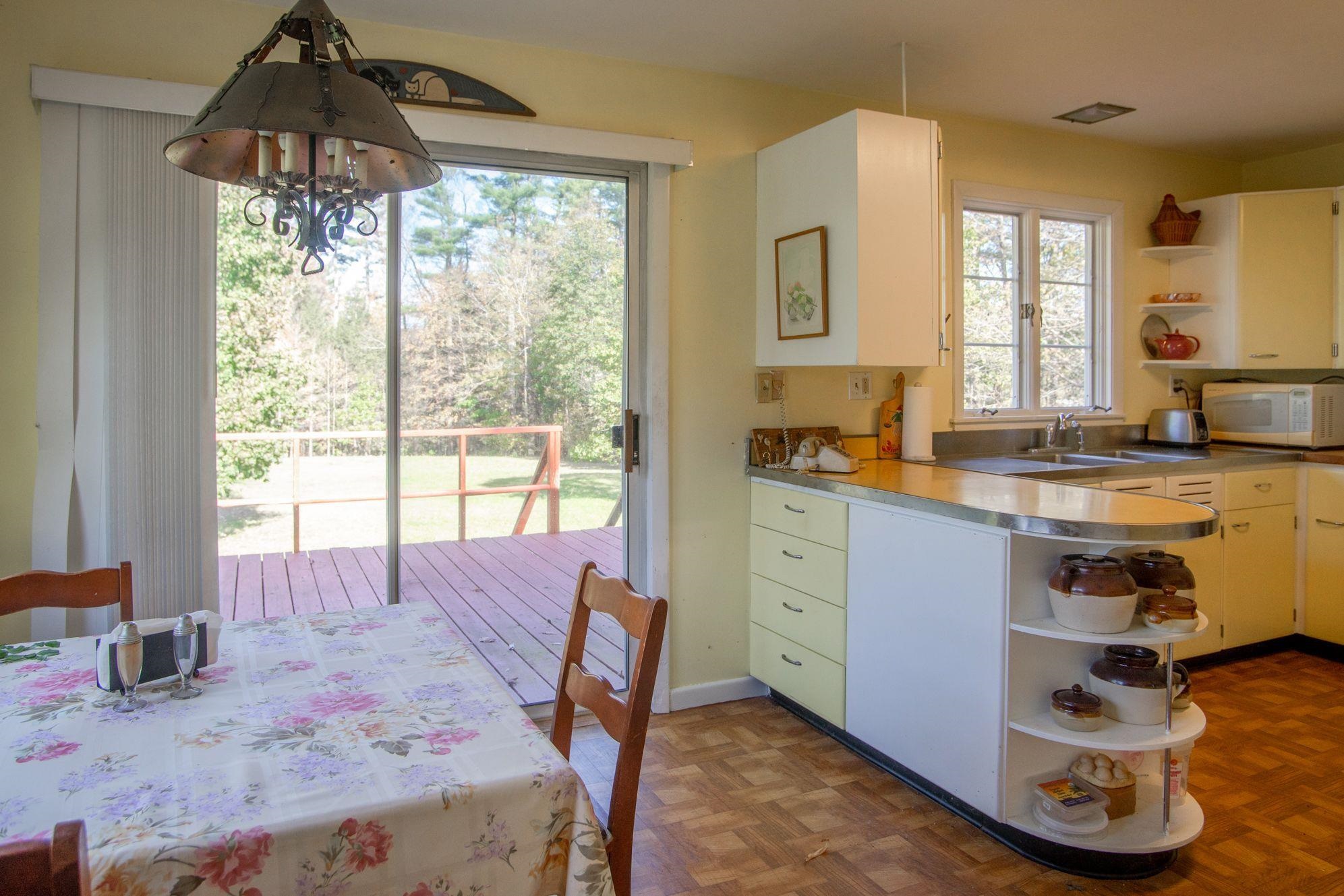 623 Upper Dummerston Road Brattleboro, VT 05301 - Photo 4 of 17