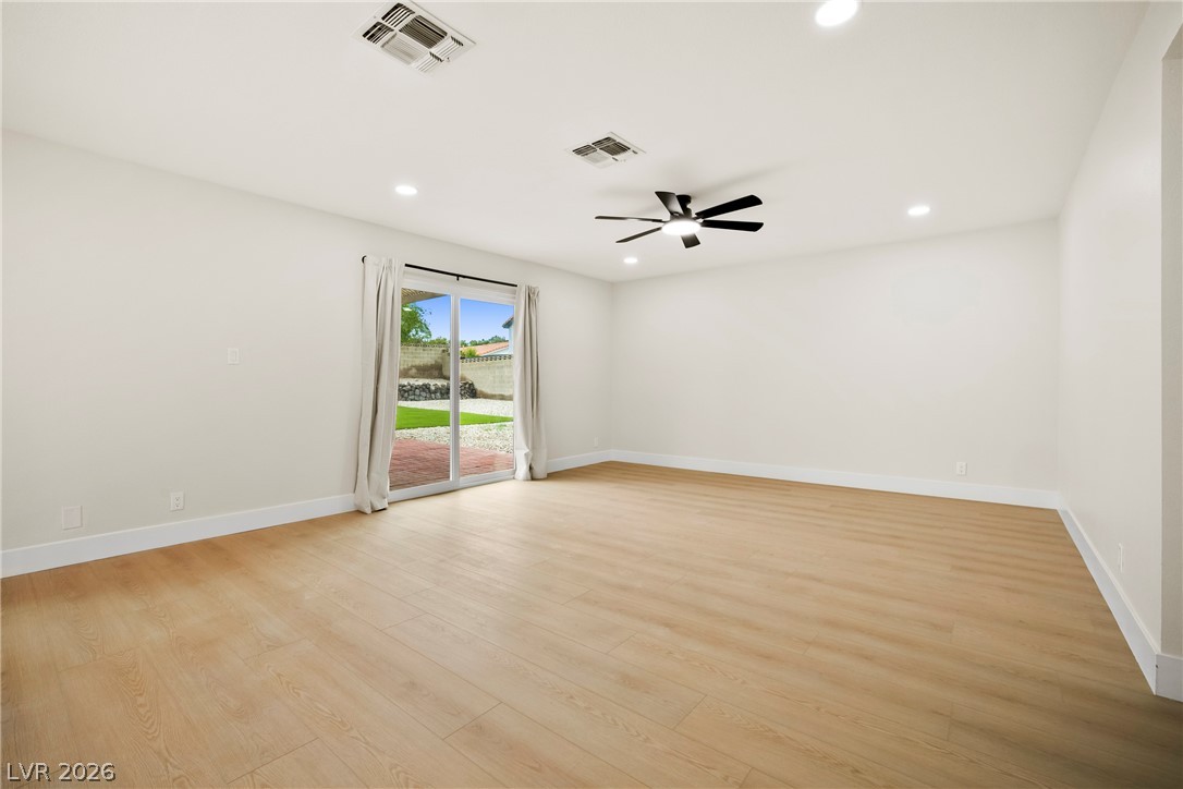 2411 Doherty Way Henderson, NV 89014 - Photo 11 of 34