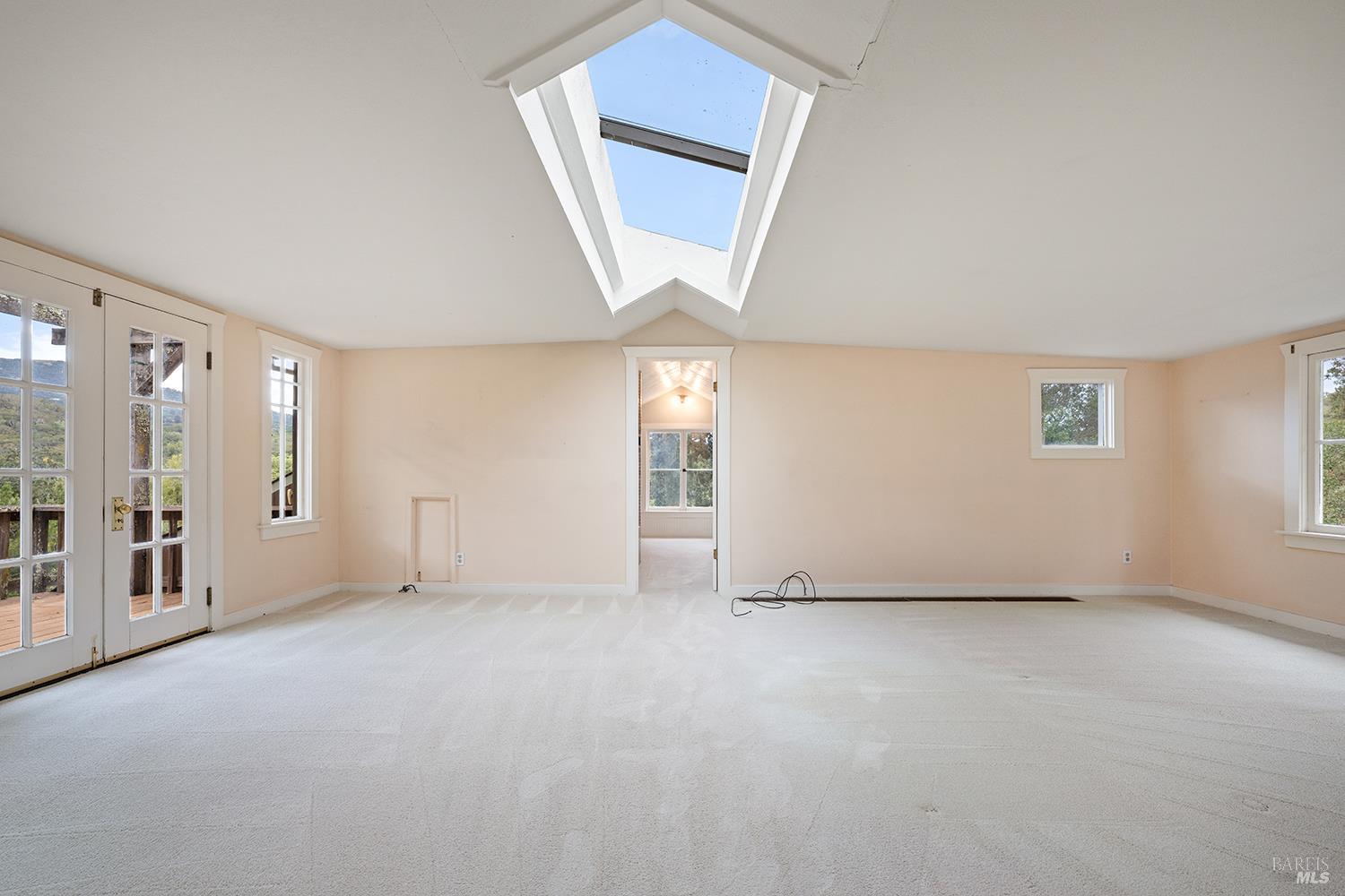 2550 Warm Springs Road Glen Ellen, CA 95442 - Photo 34 of 63 Primary bedroom