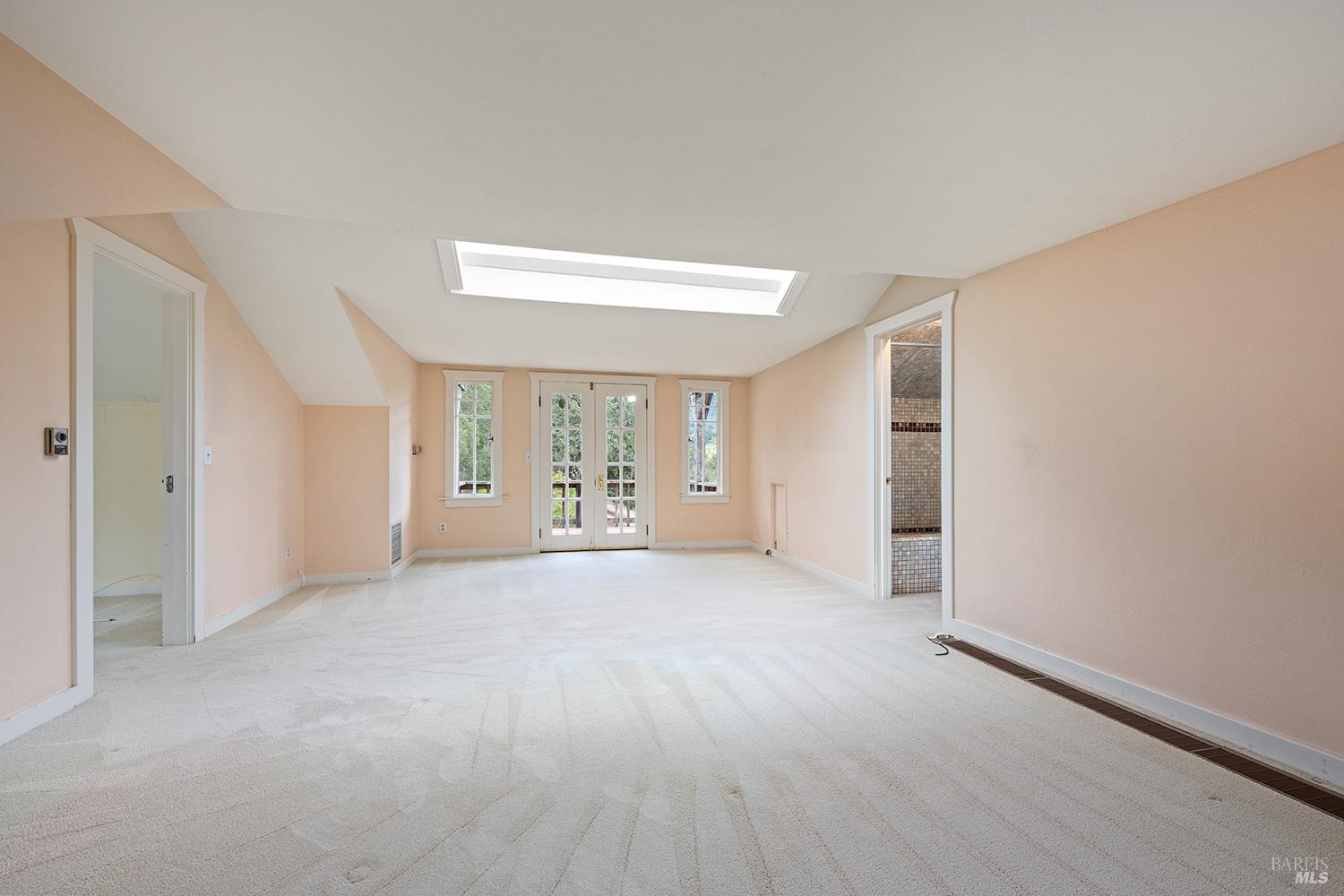 2550 Warm Springs Road Glen Ellen, CA 95442 - Photo 35 of 63 Primary bedroom.