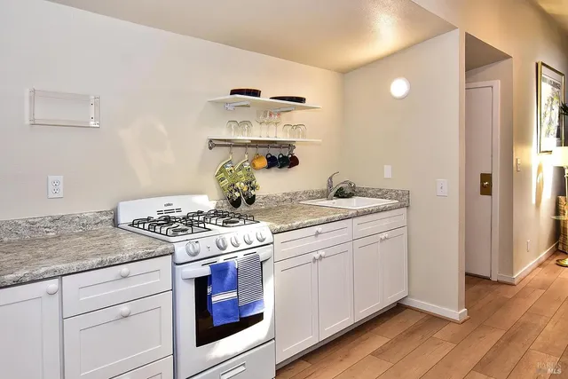 $2,499,000 | 2550 Warm Springs Road, Glen Ellen, CA 95442