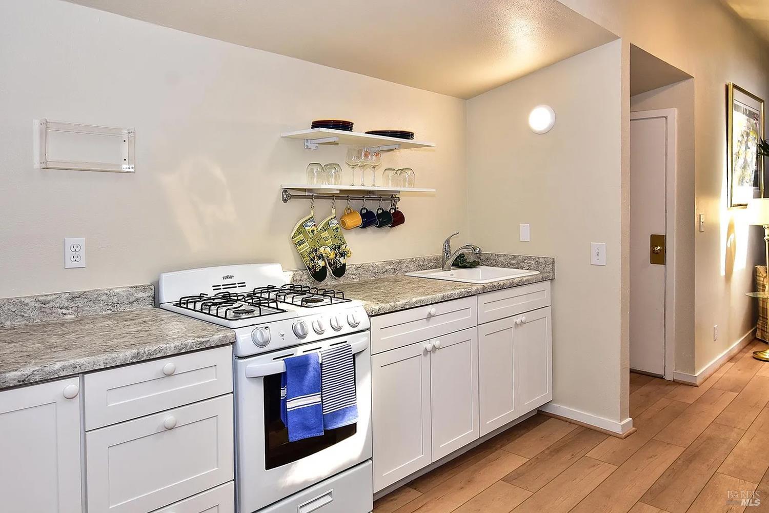 2550 Warm Springs Road Glen Ellen, CA 95442 - Photo 54 of 63 2nd Unit - photo taken when unit was listed for rent.