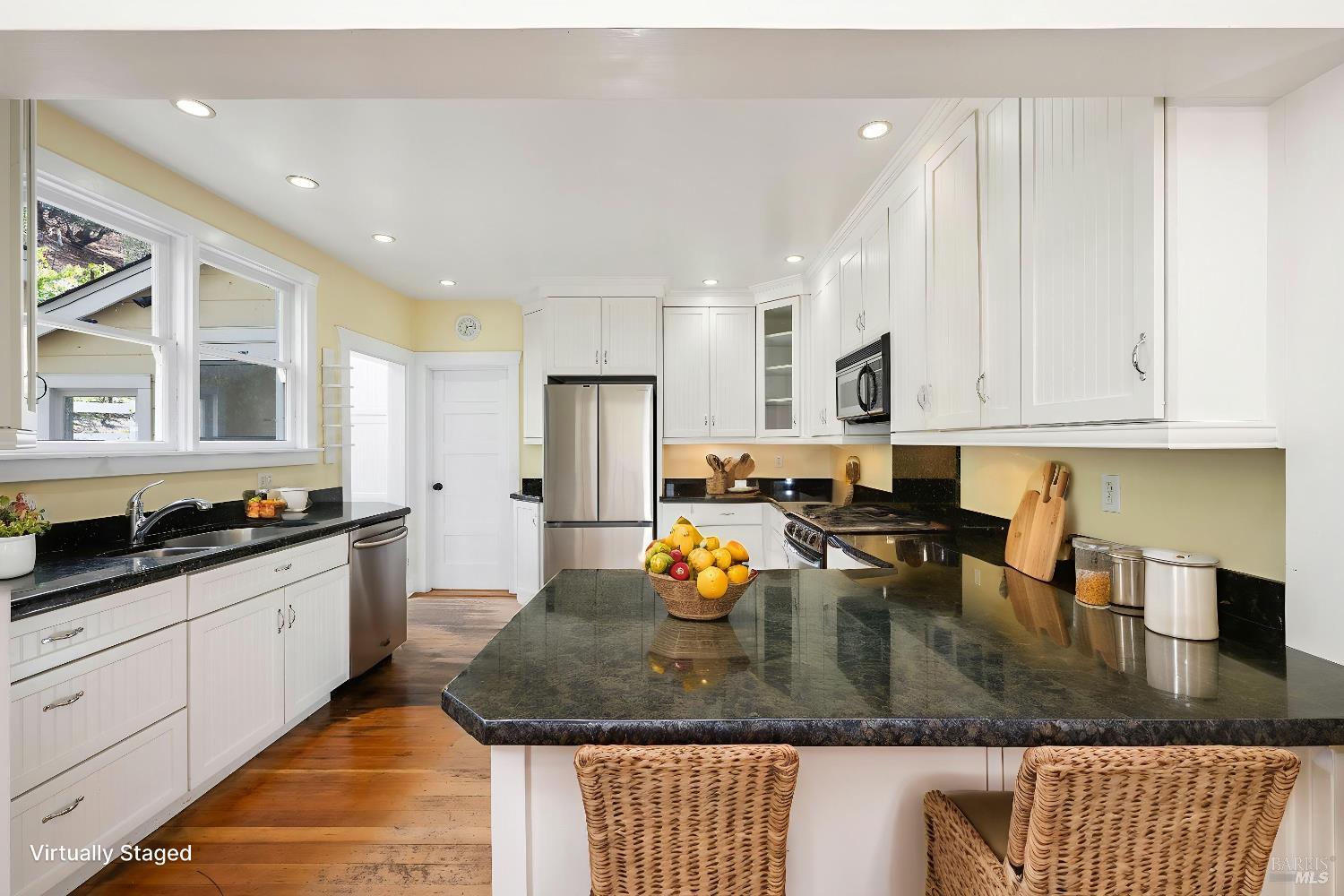 2550 Warm Springs Road Glen Ellen, CA 95442 - Photo 9 of 63 **Photo has been virtually staged**