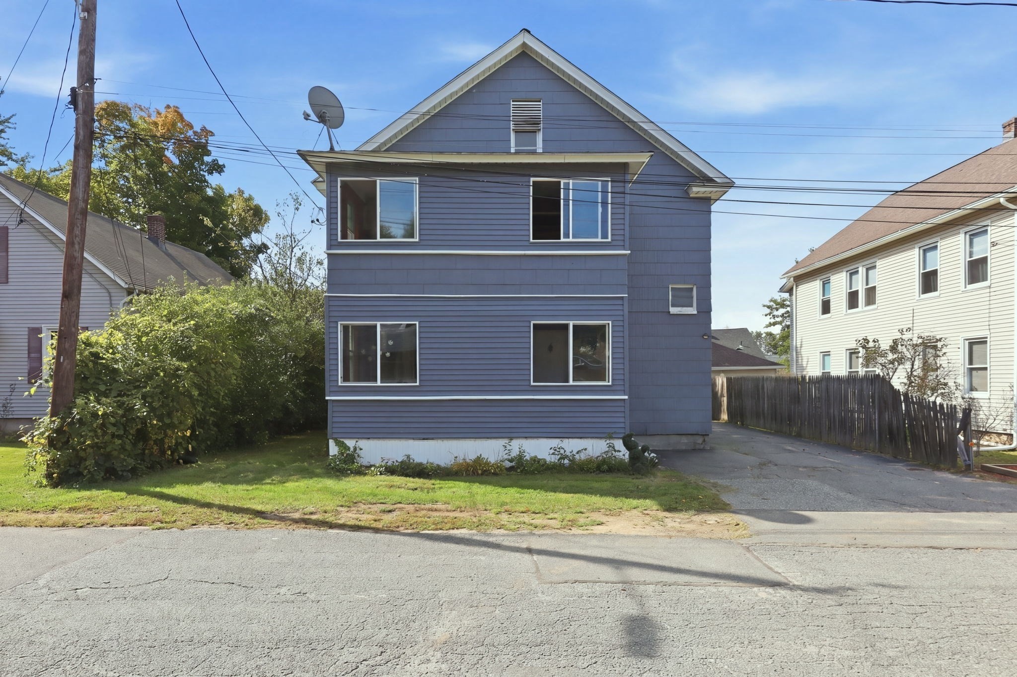 20 Rathburn Street Chicopee, MA 01020 - Photo 1 of 32 Gallery Image 1