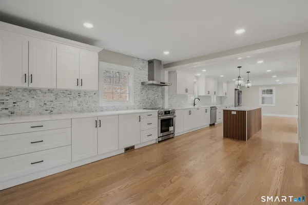 $1,395,000 | 45 Clark Road, Lyme, CT 06371