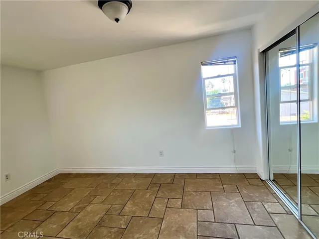 $1,999 | 5253 3/4 Denny Avenue, North Hollywood, CA 91601