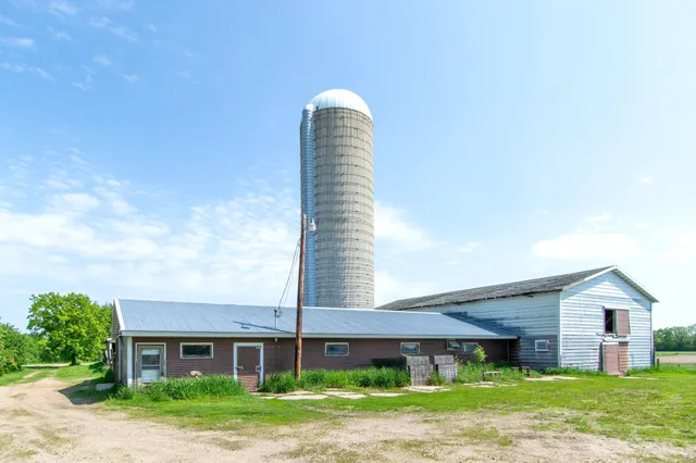 $479,000 | 41936 County 75, Bertha, MN 56437