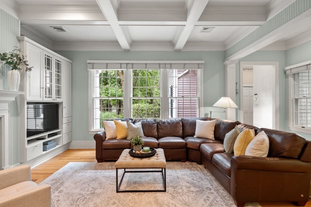 364 Hickory Road North Attleboro, MA 02760 - Photo 20 of 40 a living room with furniture and a flat screen tv