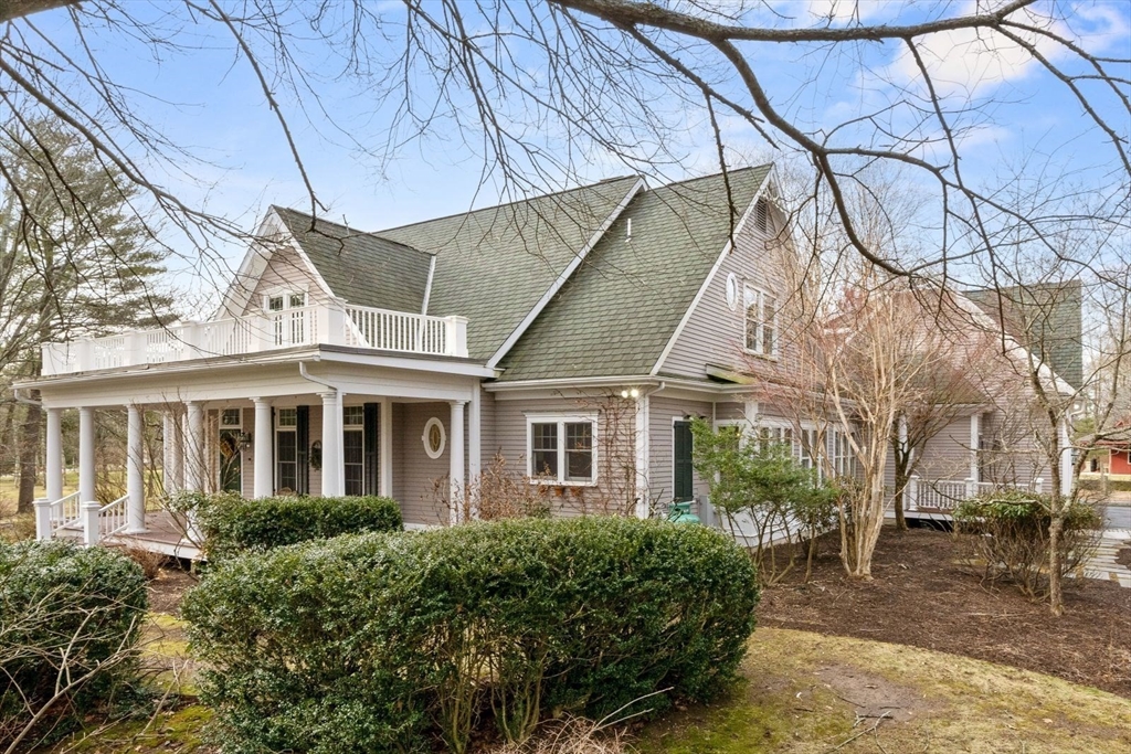 364 Hickory Road North Attleboro, MA 02760 - Photo 2 of 40 a view of a house with a yard