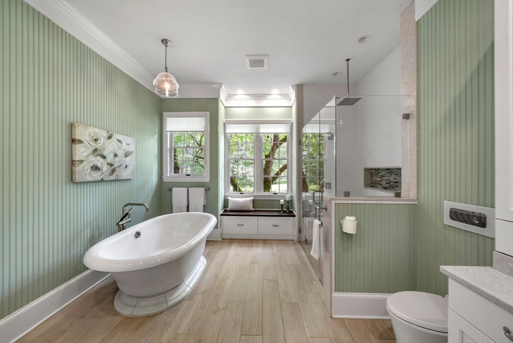 364 Hickory Road North Attleboro, MA 02760 - Photo 31 of 40 a bathroom with a sink a toilet and a bathtub