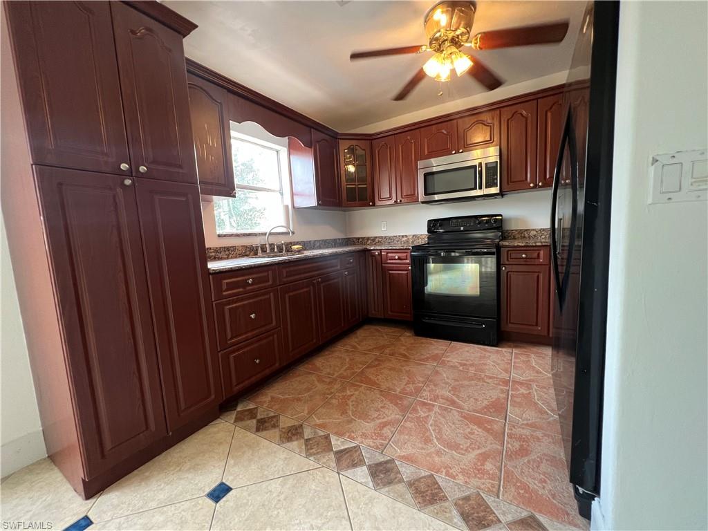 9092 Bryant Road Fort Myers, FL 33967 - Photo 5 of 12 Gallery Image 5