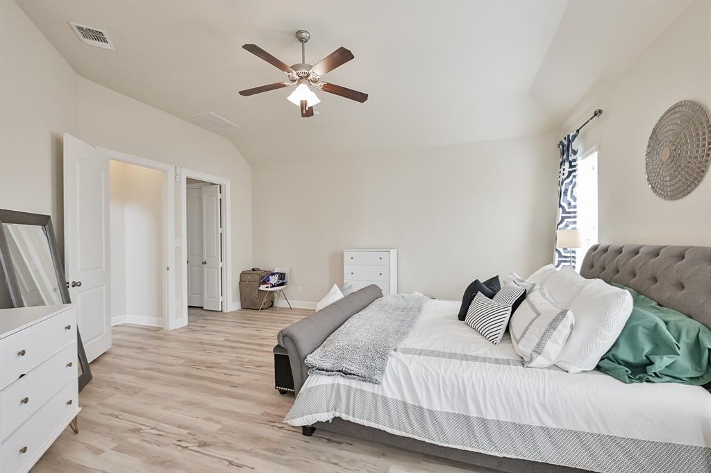 8321 Inverness The Colony, TX 75056 - Photo 19 of 39