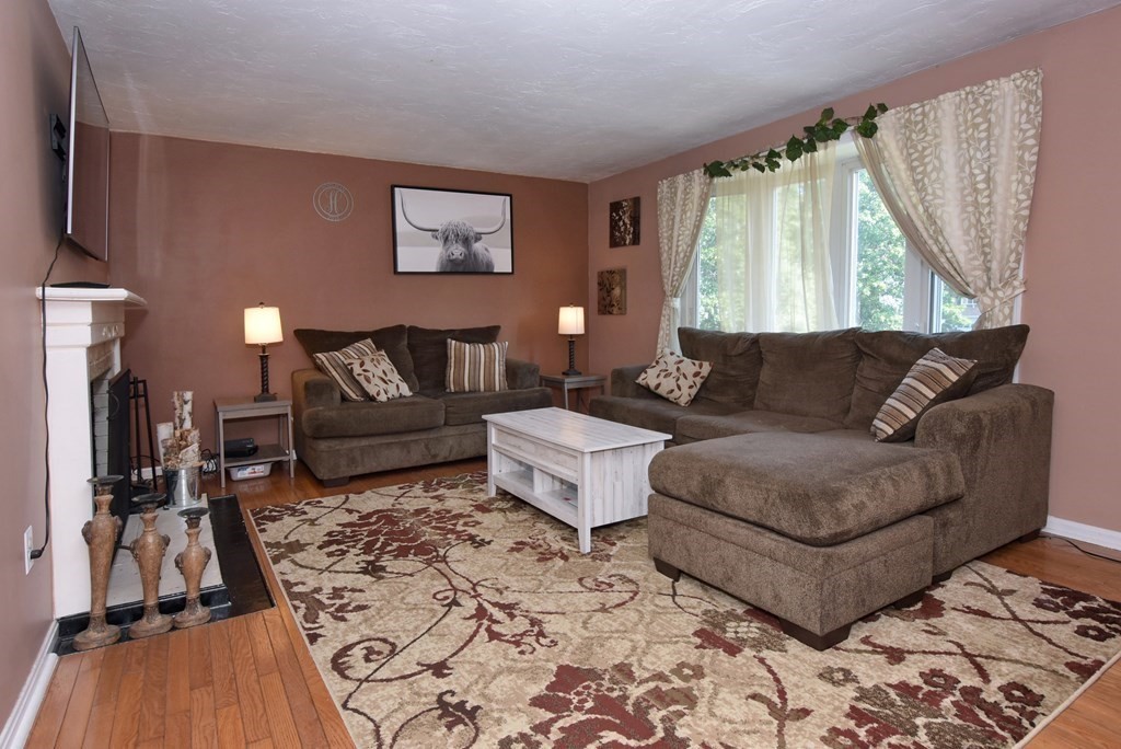 38 Plantation Road, Unit 38 Oxford, MA 01540 - Photo 3 of 27 Gallery Image 3
