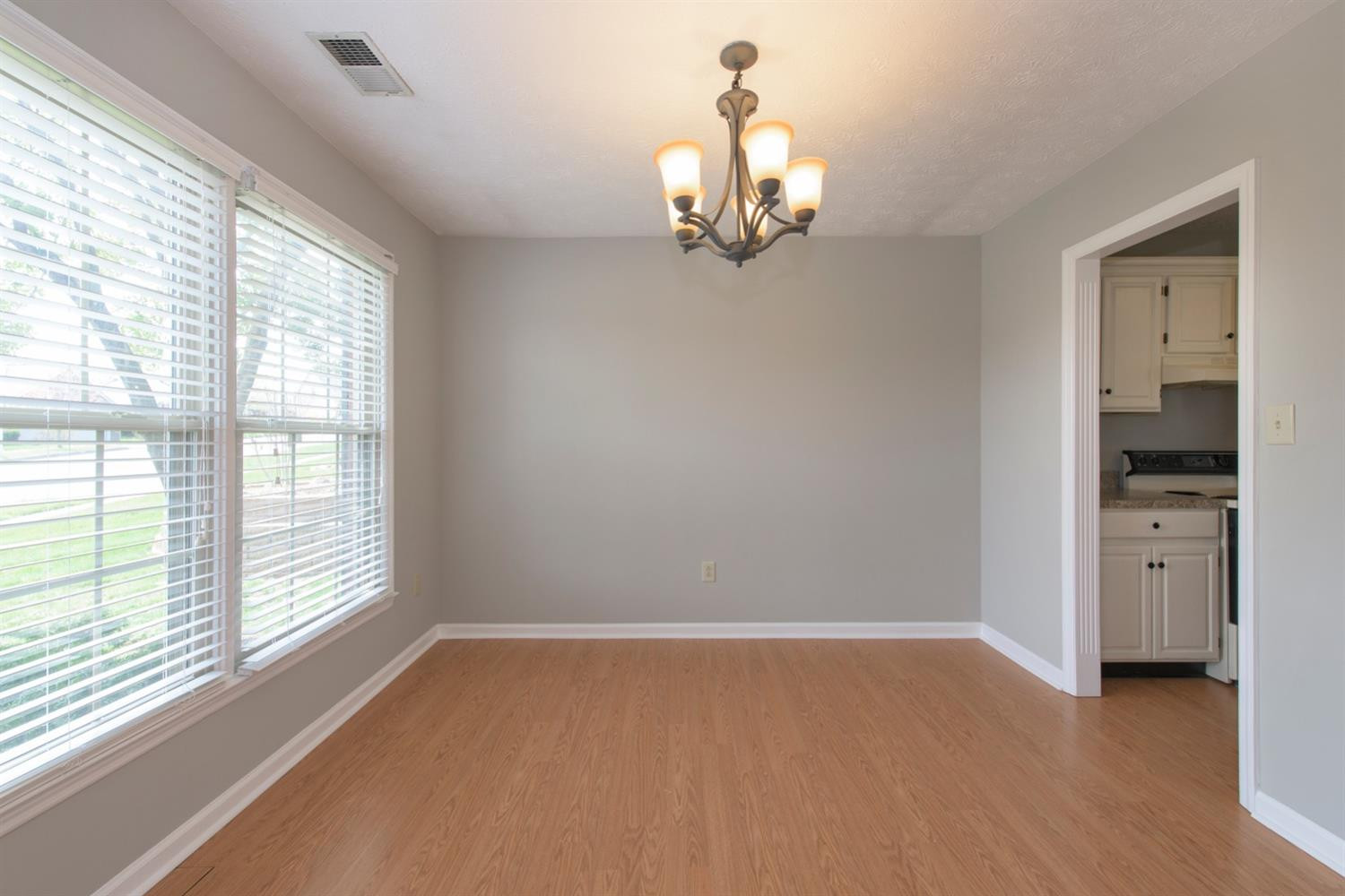 1005 Wedgewood Road Lexington, KY 40514 - Photo 4 of 30 Listing Photo