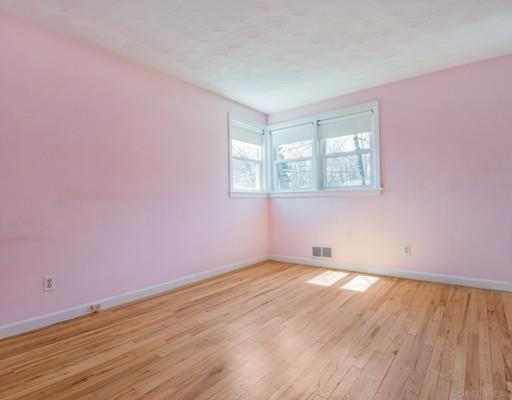 97 Page Road Bedford, MA 01730 - Photo 17 of 27 Gallery Image 17