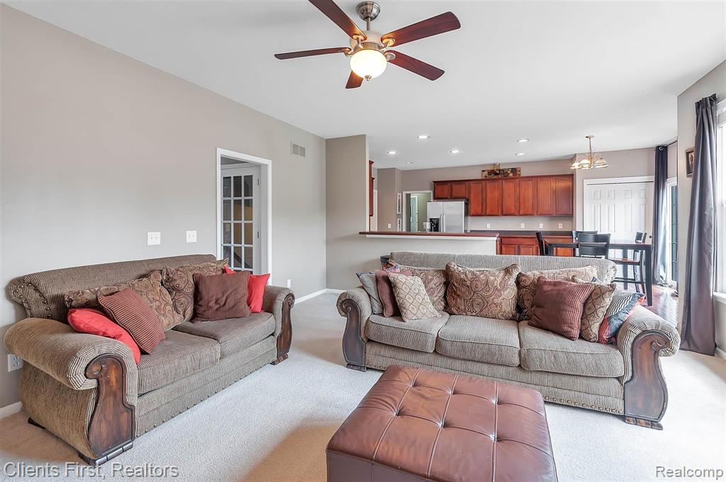 49535 Potomac Road Canton, MI 48188 - Photo 13 of 46