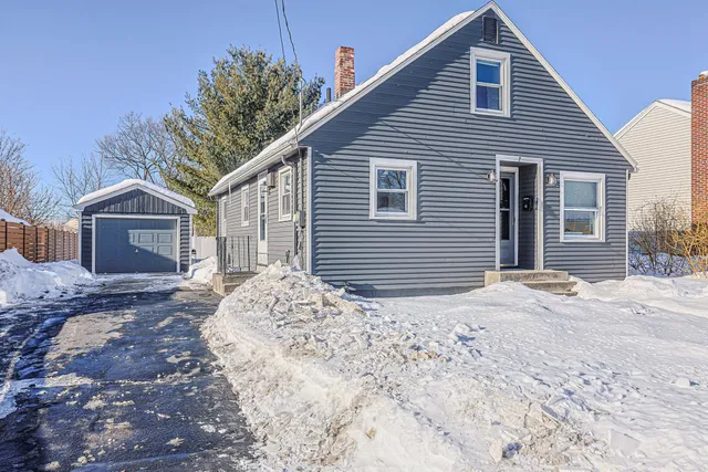 $479,900 | 7 Mt Vernon Street, Nashua, NH 03064