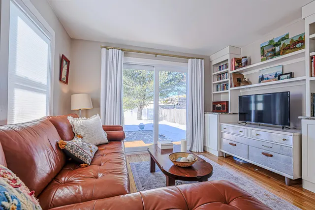 $479,900 | 7 Mt Vernon Street, Nashua, NH 03064