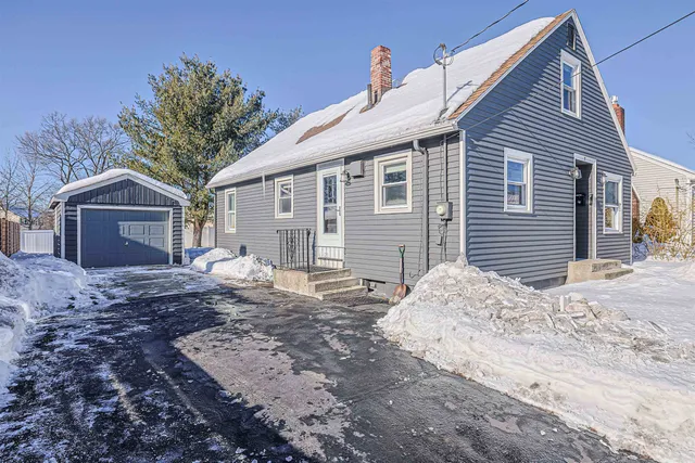 $479,900 | 7 Mt Vernon Street, Nashua, NH 03064