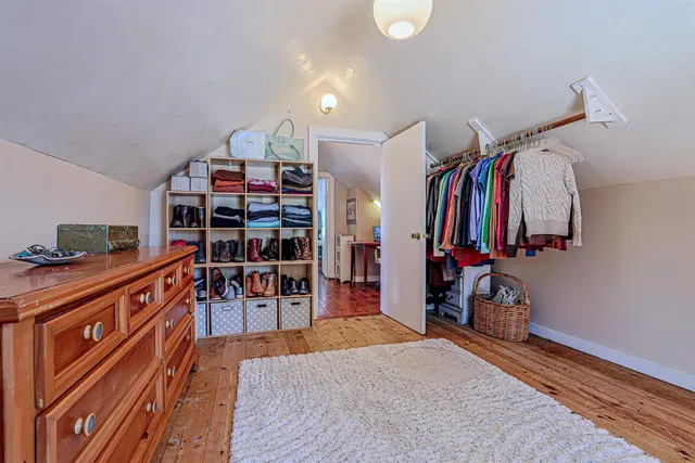 $479,900 | 7 Mt Vernon Street, Nashua, NH 03064