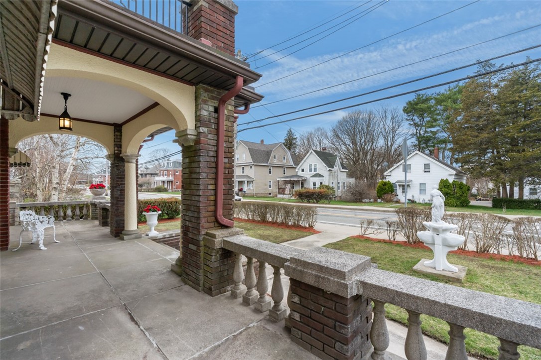 177 High Street Westerly, RI 02891 - Photo 4 of 46