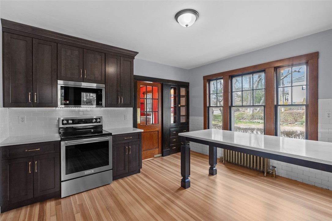 177 High Street Westerly, RI 02891 - Photo 9 of 46