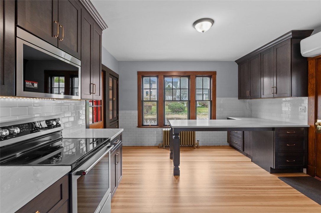 177 High Street Westerly, RI 02891 - Photo 10 of 46