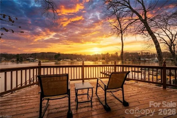 $525,000 | 1250 Lake Drive, Unit 9, Lexington, NC 27292