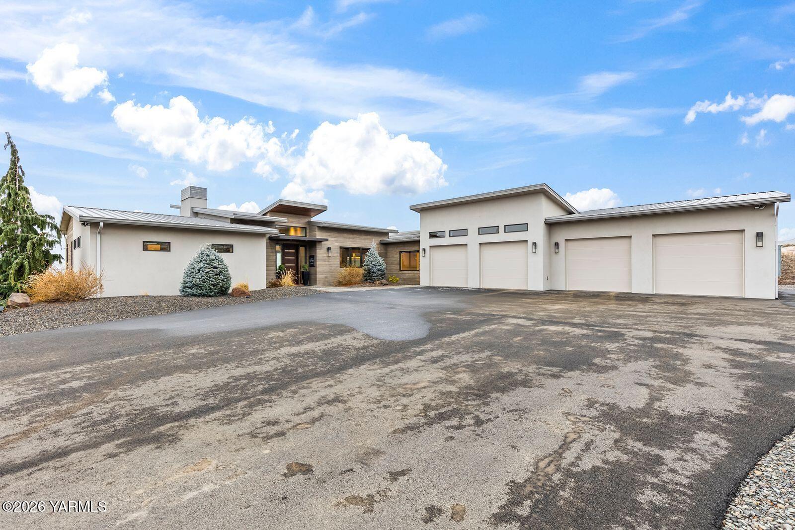 13990 Marble Road Yakima, WA 98908 - Photo 3 of 57 13990 Marble Road004