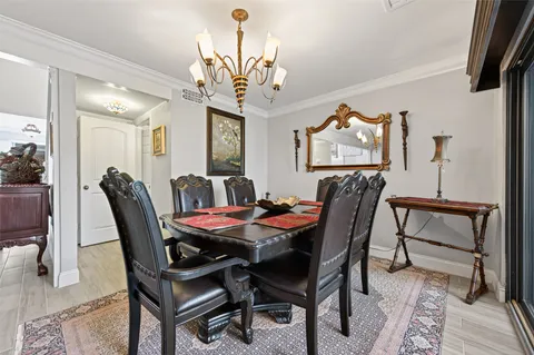 $249,000 | 11622 Village Pl Drive, Unit 328, Houston, TX 77077