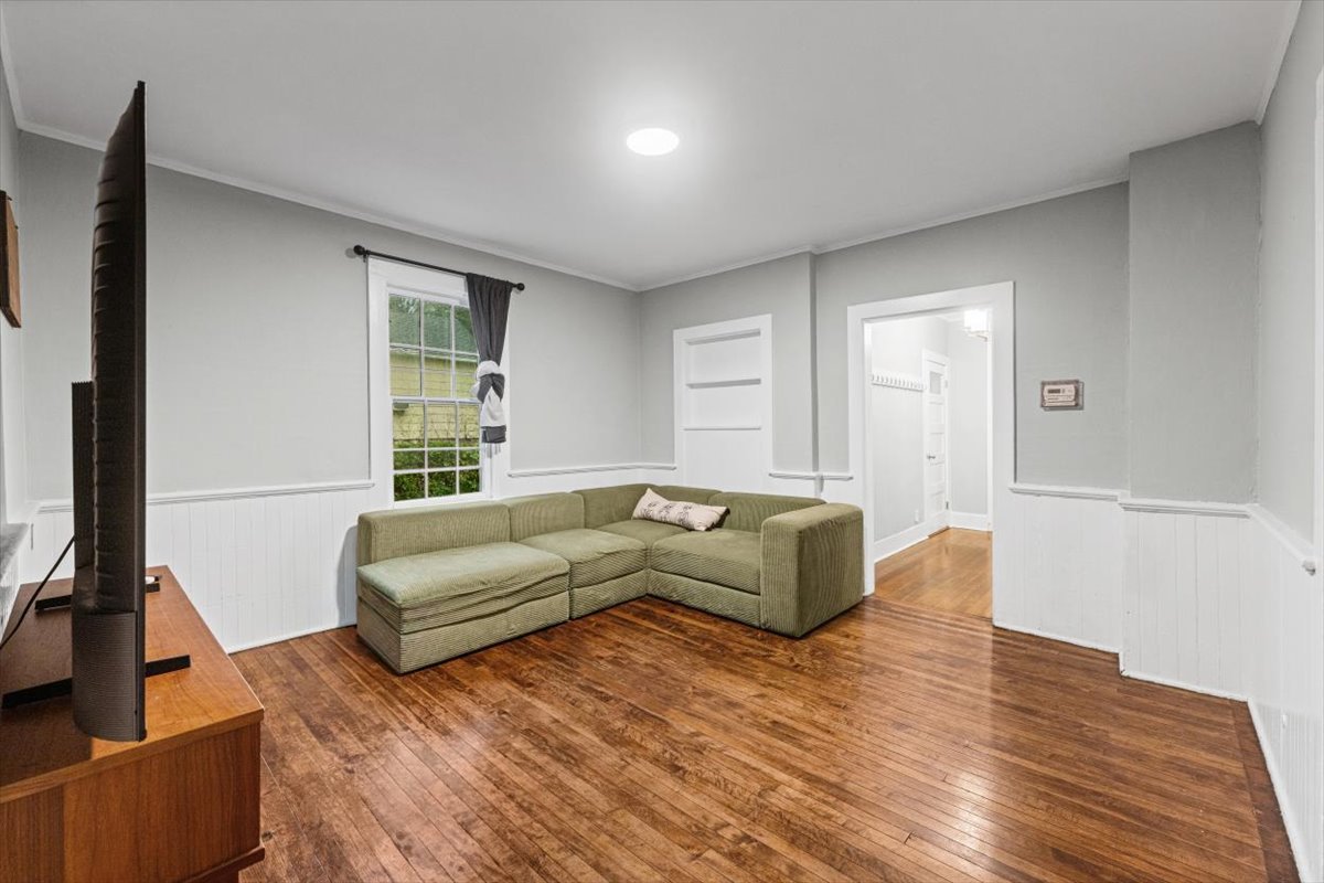 Gallery Image 6