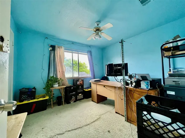 $195,000 | 12066 Kleinmeadow Drive, Houston, TX 77066