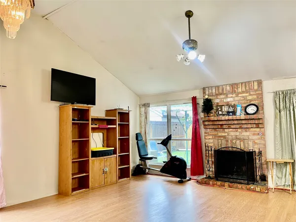 $195,000 | 12066 Kleinmeadow Drive, Houston, TX 77066